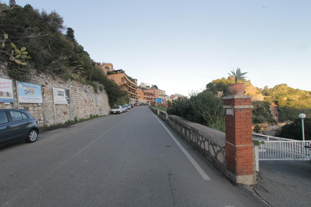 Taormina Isola Bella Apartment - Taormina Holidays エクステリア 写真